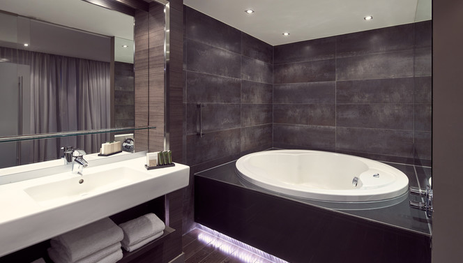 Superior Zimmer mit Jacuzzi Hotel Gilze - Tilburg